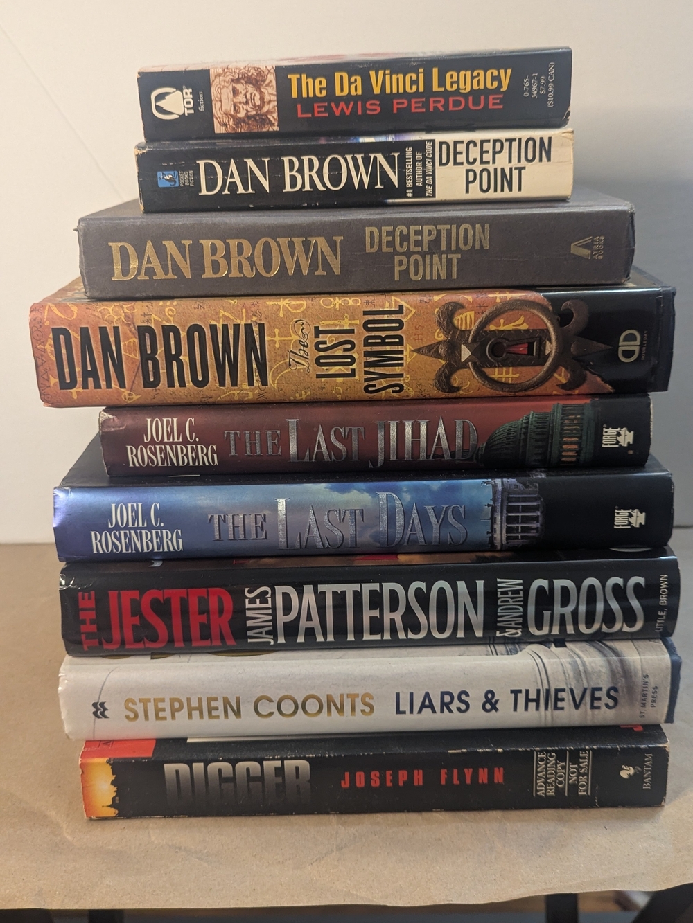 Stack of Thriller & Suspense Paperbacks - Dan Brown, Patterson, Rosenberg